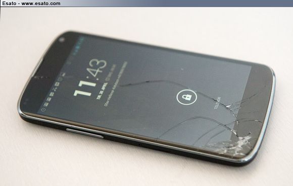 Thay màn hình LG Nexus 4 kì lạ nhất quả đất Img