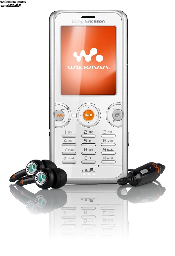 sony ericsson w880 mobile phone with messaging menu Stock Photo - Alamy