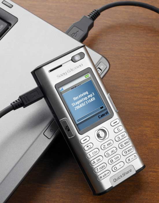 Sony Ericsson K600 and laptop