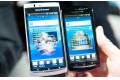 Comparing the Xperia Arc (left) and Xperia Neo