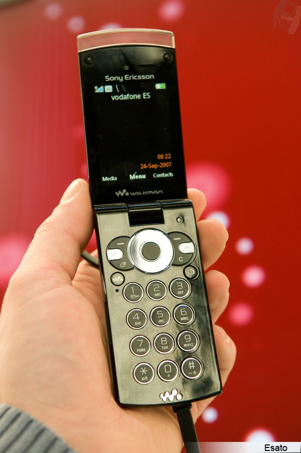 Sony Ericsson W980