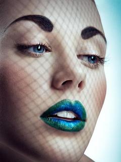 Blue lips from Esato
